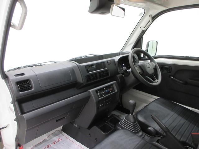 ハイゼットトラックスタンダード 農用スペシャル4WD MT5速 AM/FMラジオ 荷台作業灯 オートライト アイドリングストップ 衝突被害軽減システム レーンアシスト オートマチックハイビーム ティーゼットデオプラス(岡山県)の中古車