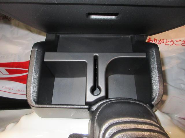 ハイゼットトラックスタンダード 農用スペシャル4WD MT5速 AM/FMラジオ 荷台作業灯 オートライト アイドリングストップ 衝突被害軽減システム レーンアシスト オートマチックハイビーム ティーゼットデオプラス(岡山県)の中古車