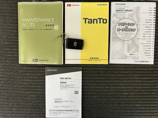 タントＸ　ＳＡスマアシ　ドラレコ　ミラクルオープンドア　片側オートスライドドア　ステアリングスイッチ　Ｐスタート　エコアイドル　横滑り防止機能　誤発進抑制機能　ＥＴＣ　電動格納ミラー　パワーウインドウ　キーフリー（神奈川県）の中古車