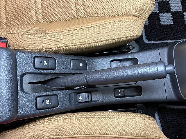 コペンセロオープンカー　二人乗　アクティブトップ　ステアリングスイッチ　シートヒーター　Ｐスタート　ＥＴＣ　スポーツシート　エコアイドル　横滑り防止装置　キーフリー（神奈川県）の中古車