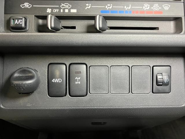 ハイゼットトラックスタンダード　農用スペシャル４ＷＤ　５段マニュアルシフト　三方開　ナビゲーション　エアコン　光軸調整ダイヤル　荷台作業灯　ＥＴＣ　手動ウインドレギュレーター（神奈川県）の中古車