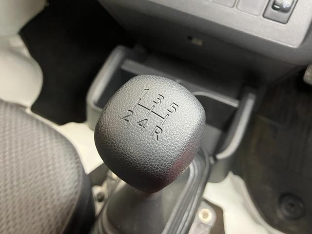 ハイゼットトラックスタンダード　農用スペシャル４ＷＤ　５段マニュアルシフト　三方開　ナビゲーション　エアコン　光軸調整ダイヤル　荷台作業灯　ＥＴＣ　手動ウインドレギュレーター（神奈川県）の中古車