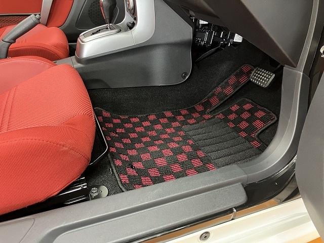 コペンセロオープンカー　二人乗　Ｐスタート　ステアリングスイッチ　スポーツシート　シートヒーター　アクティブトップ　アイドリングストップ　横滑り防止装置　ＥＴＣ　キーフリー（神奈川県）の中古車