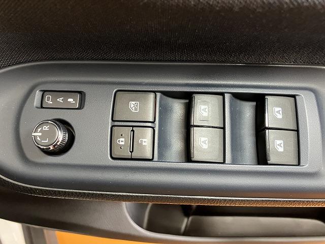 ヴォクシーＺＳ　煌II衝突被害軽減ブレーキシステム　３列シート　ドラレコ　両側オートスライドドア　ステアリングスイッチ　リヤエアコン　ＥＴＣ　Ｐスタート　車線逸脱警告装置　オートハイビーム　キーフリー（神奈川県）の中古車