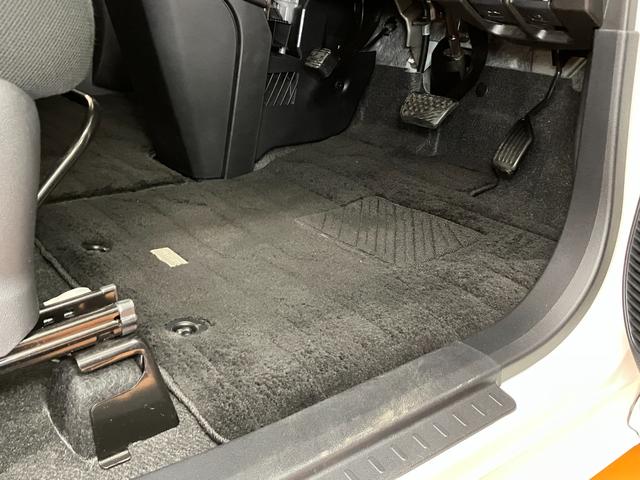 トールカスタムＧ　ＳＡIIスマアシ　パノラマモニター対応　両側オートスライドドア　ステアリングスイッチ　クルーズコントロール　後席モニター　Ｐスタート　アイドリングストップ　キーフリー（神奈川県）の中古車
