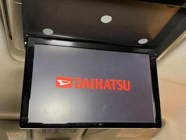 タントカスタムＲＳ　ＳＡスマアシ　ミラクルオープンドア　両側オートスライド　ステアリングスイッチ　ＵＳＢ接続端子　後席モニター　Ｐスタート　エコアイドル　横滑り防止機能　誤発進抑制機能　ＥＴＣ　キーフリー（神奈川県）の中古車