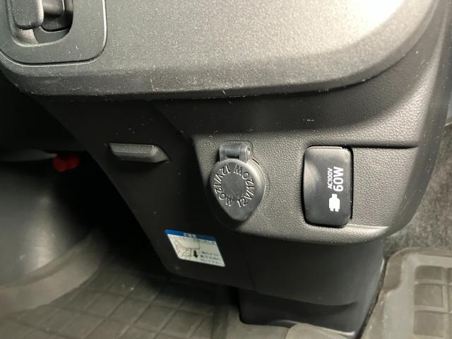 ハイゼットカーゴクルーズＳＡIII４ＷＤ　サポカーＳワイド適合　ドラレコ　両側スライドドア　Ｂカメラ　間仕切りカーテン　ナビ　エアコン　ＵＳＢ接続端子　ＥＴＣ　アイドリングストップ　オートハイビーム　電動格納ミラー　パワーウインドウ（神奈川県）の中古車
