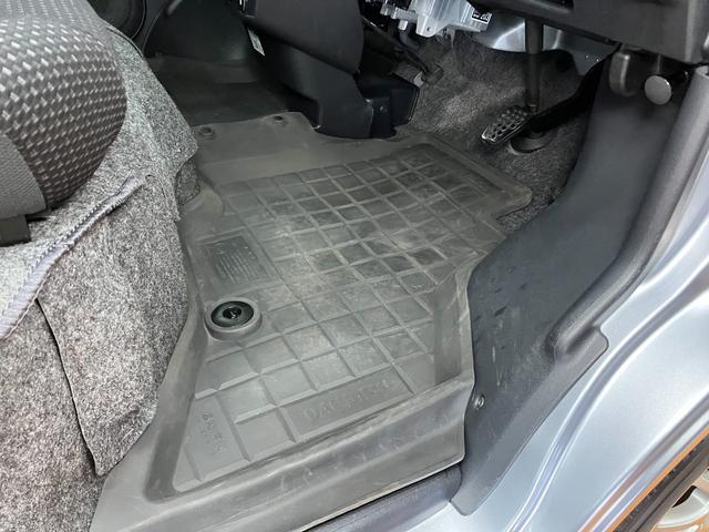 ハイゼットカーゴクルーズＳＡIII４ＷＤ　サポカーＳワイド適合　ドラレコ　両側スライドドア　Ｂカメラ　間仕切りカーテン　ナビ　エアコン　ＵＳＢ接続端子　ＥＴＣ　アイドリングストップ　オートハイビーム　電動格納ミラー　パワーウインドウ（神奈川県）の中古車
