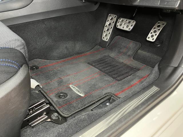レヴォーグ１．６ＧＴ−Ｓアイサイト衝突被害軽減ブレーキ　ドラレコ　ステアリングスイッチ　クルーズコントロール　パドルシフト　ブラインドスポットモニター　電動パーキングブレーキ　アイドリングストップ　Ｐスタート　ＥＴＣ　キーフリー（神奈川県）の中古車