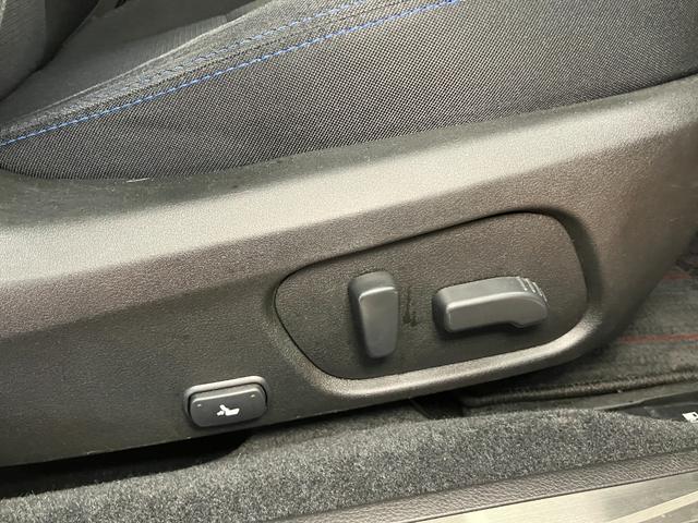 レヴォーグ１．６ＧＴ−Ｓアイサイト衝突被害軽減ブレーキ　ドラレコ　ステアリングスイッチ　クルーズコントロール　パドルシフト　ブラインドスポットモニター　電動パーキングブレーキ　アイドリングストップ　Ｐスタート　ＥＴＣ　キーフリー（神奈川県）の中古車