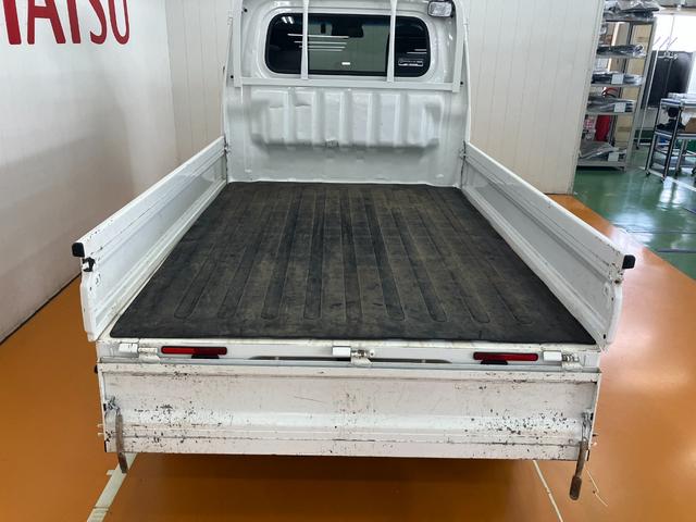 ハイゼットトラックエクストラＳＡIIIｔサポカーＳワイド適合　ドラレコ　三方開　４ＷＤ　ゴムマット　荷台作業灯　ナビ　エアコン　コーナーセンサー　横滑り防止機能　誤発進抑制機能　光軸調整ダイヤル　ＵＳＢ接続端子　パワーウインドウ　キーレス（神奈川県）の中古車