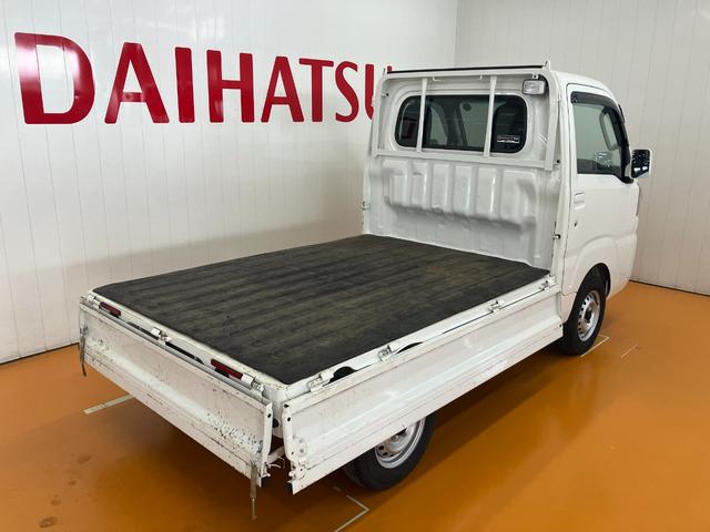 ハイゼットトラックエクストラＳＡIIIｔサポカーＳワイド適合　ドラレコ　三方開　４ＷＤ　ゴムマット　荷台作業灯　ナビ　エアコン　コーナーセンサー　横滑り防止機能　誤発進抑制機能　光軸調整ダイヤル　ＵＳＢ接続端子　パワーウインドウ　キーレス（神奈川県）の中古車