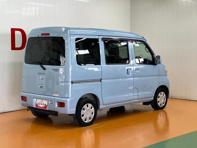 ハイゼットカーゴスローパー　リヤレス＋補助シート　ＳＡIII福祉車両　車いす乗車　電動ウインチ　オーディオ　エアコン　リヤファン　アイドリングストップ　　　オートハイビーム　横滑り防止機能　誤発進抑制機能　電動格納ミラー　パワーウインドウ　キーレス（神奈川県）の中古車