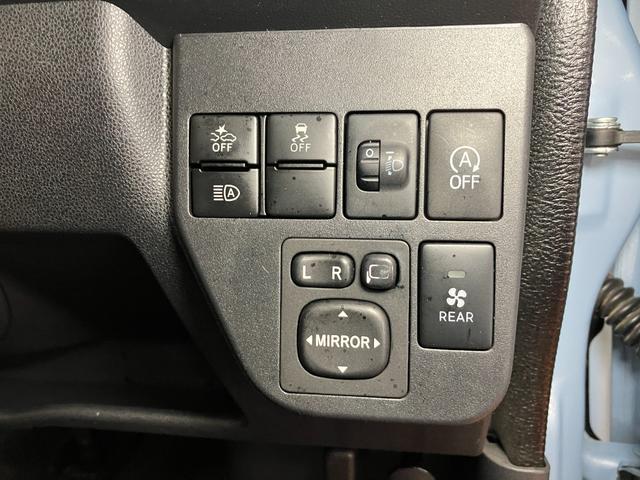 ハイゼットカーゴスローパー　リヤレス＋補助シート　ＳＡIII福祉車両　車いす乗車　電動ウインチ　オーディオ　エアコン　リヤファン　アイドリングストップ　　　オートハイビーム　横滑り防止機能　誤発進抑制機能　電動格納ミラー　パワーウインドウ　キーレス（神奈川県）の中古車