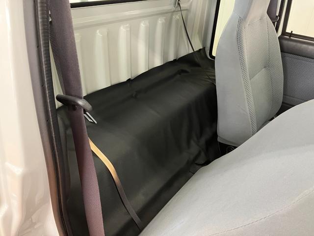 ハイゼットトラックジャンボ４ＷＤ　三方開　荷台作業灯　フォグランプ　ラジオ　エアコン　ＥＴＣ　パワーステアリング　パワーウインドウ　光軸調整ダイヤル　キーレス（神奈川県）の中古車