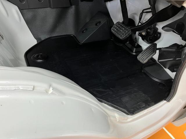 ハイゼットトラックスタンダード４ＷＤ　三方開　ラジオ　エアコン　光軸調整ダイヤル　パワーステアリング（神奈川県）の中古車