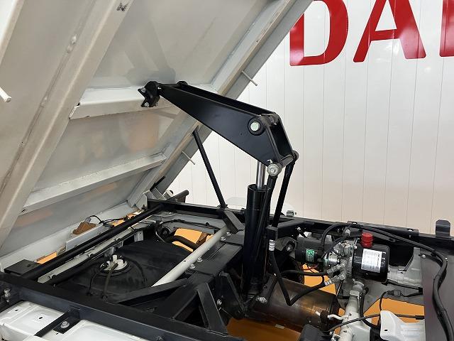 ハイゼットトラック多目的ダンプ（電動）ＳＡIIIｔ４ＷＤ　サポカーＳワイド適合　ドラレコ　電動モーター　荷台作業灯　油圧ポンプ　ＥＴＣ　横滑り防止機能　誤発進抑制機能　パワーウインドウ　キーレス（神奈川県）の中古車