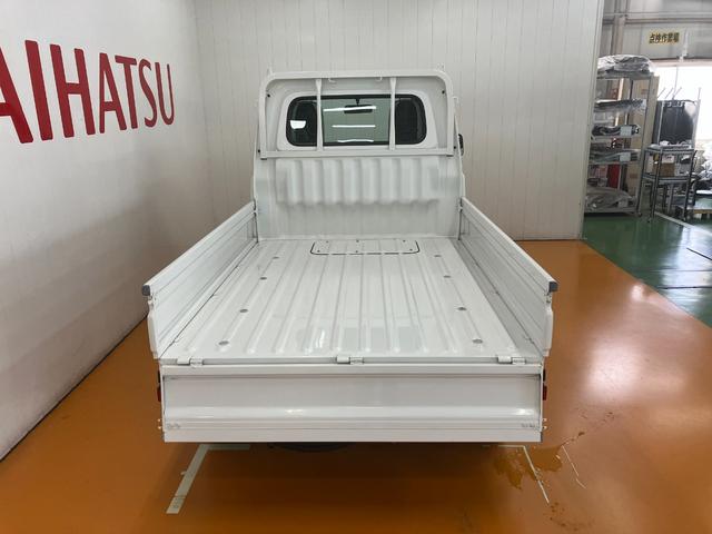 ハイゼットトラックエアコン・パワステ　スペシャル４ＷＤ　三方開　ラジオ　エアコン　５段マニュアルシフト　パワーステアリング（神奈川県）の中古車