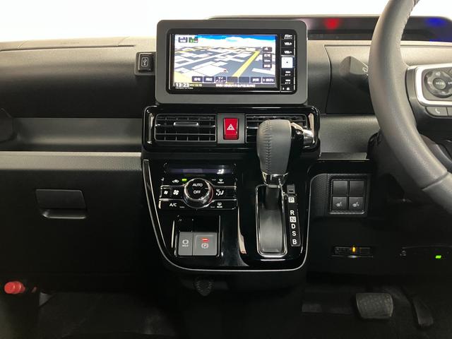 タントカスタムＲＳサポカーＳワイド適合　スマアシ　ミラクルオープンドア　両側オートスライドドア　電動パーキングブレーキ　パノラマモニター対応　ステアリングスイッチ　シートヒーター　コーナーセンサー　ＵＳＢ接続端子（神奈川県）の中古車