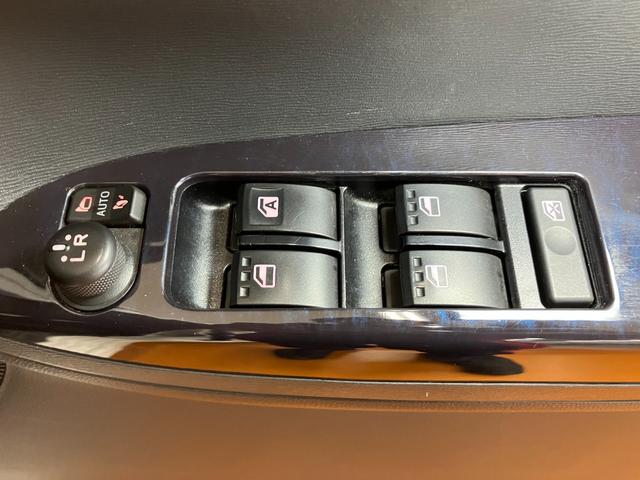 タントカスタムＲＳ　トップエディションＶＳ　ＳＡIIIサポカーＳワイド適合　ミラクルオープンドア　パノラマモニター対応　ＵＳＢ接続端子　ドラレコ　両側オートスライドドア　ステアリングスイッチ　運転席シートヒーター　オートエアコン　Ｐスタート　キーフリー（神奈川県）の中古車