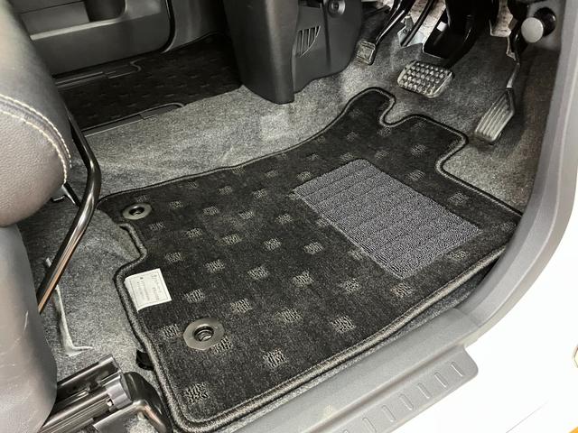 タントカスタムＲＳ　トップエディションＶＳ　ＳＡIIIサポカーＳワイド適合　ミラクルオープンドア　パノラマモニター対応　ＵＳＢ接続端子　ドラレコ　両側オートスライドドア　ステアリングスイッチ　運転席シートヒーター　オートエアコン　Ｐスタート　キーフリー（神奈川県）の中古車