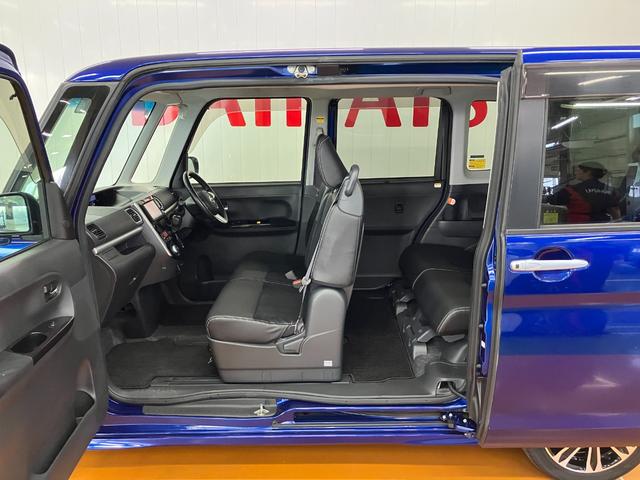 タントカスタムＲＳ　トップエディションＳＡIIスマアシ　ミラクルオープンドア　両側オートスライドドア　ステアリングスイッチ　Ｐスタート　エコアイドル　横滑り防止機能　誤発進抑制機能　Ｂカメラ　キーフリー（神奈川県）の中古車