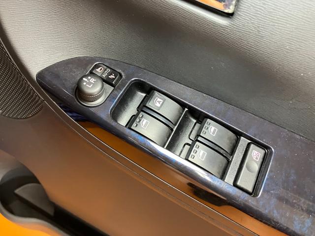 タントカスタムＲＳ　トップエディションＳＡIIスマアシ　ミラクルオープンドア　両側オートスライドドア　ステアリングスイッチ　Ｐスタート　エコアイドル　横滑り防止機能　誤発進抑制機能　Ｂカメラ　キーフリー（神奈川県）の中古車