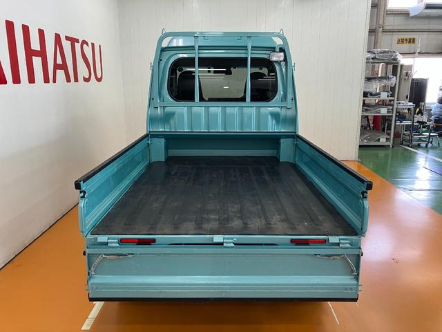 ハイゼットトラックジャンボＳＡIIIｔ４ＷＤ　サポカーＳワイド適合　三方開　ゴムマット　ＥＴＣ　ドラレコ　エアコン　アクセサリーソケット　コーナーセンサー　荷台作業灯　光軸調整ダイヤル　横滑り防止機能　誤発進抑制機能　キーレス（神奈川県）の中古車
