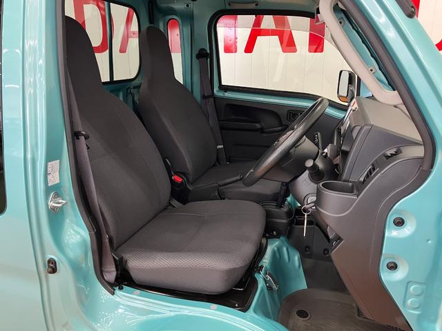 ハイゼットトラックジャンボＳＡIIIｔ４ＷＤ　サポカーＳワイド適合　三方開　ゴムマット　ＥＴＣ　ドラレコ　エアコン　アクセサリーソケット　コーナーセンサー　荷台作業灯　光軸調整ダイヤル　横滑り防止機能　誤発進抑制機能　キーレス（神奈川県）の中古車