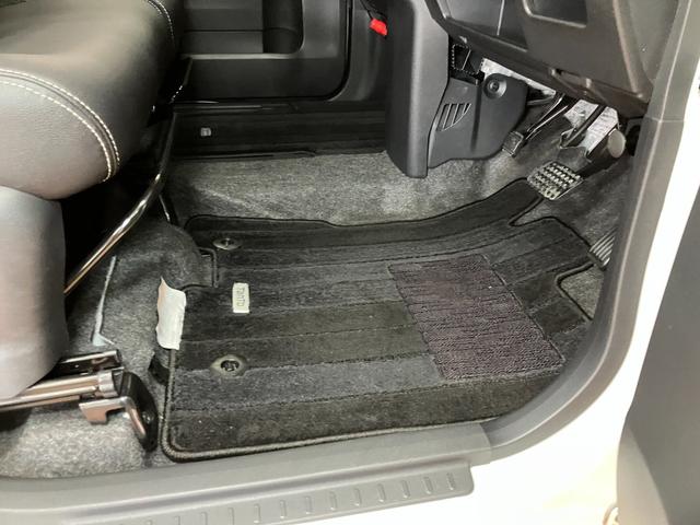 タントカスタムＲＳ　トップエディションＳＡIIIサポカーＳワイド適合　ドラレコ　ミラクルオープンドア　両側オートスライドドア　ステアリングスイッチ　ＵＳＢ接続端子　運転席シートヒーター　オートハイビーム　キーフリー（神奈川県）の中古車