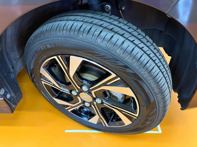 タントカスタムＸ　雹害車雹害車　サポカーＳワイド適合　ミラクルオープンドア　両側オートスライドドア　ＥＴＣ　ステアリングスイッチ　コーナーセンサー　Ｐスタート　横滑り防止機能　誤発進抑制機能　電動格納ミラー　キーフリー（神奈川県）の中古車
