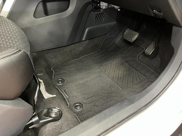 ロッキープレミアムサポカーＳワイド適合　電動パーキングブレーキ　ＵＳＢ接続端子　ステアリングスイッチ　全車速追従機能付ＡＣＣ　ブラインドスポットモニター　シートヒーター　コーナーセンサー　Ｂカメラ　ＥＴＣ　キーフリー（神奈川県）の中古車