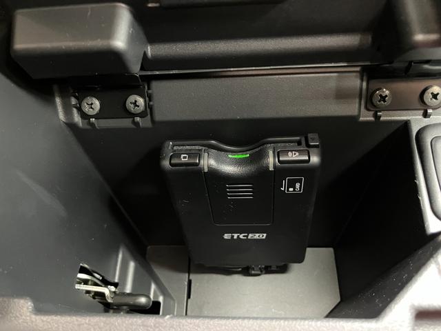 コペンＧＲ　スポーツオープンカー　二人乗　アクティブトップ　レカロ製スポーツシート　ＭＯＭＯ製ステアリングホイール　ＢＢＳ製アルミホイール　Ｂカメラ　　パドルシフト　Ｐスタート　シートヒーター　ＥＴＣ　ＵＳＢ接続端子（神奈川県）の中古車