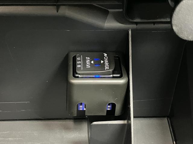 コペンＧＲ　スポーツオープンカー　二人乗　アクティブトップ　レカロ製スポーツシート　ＭＯＭＯ製ステアリングホイール　ＢＢＳ製アルミホイール　Ｂカメラ　　パドルシフト　Ｐスタート　シートヒーター　ＥＴＣ　ＵＳＢ接続端子（神奈川県）の中古車