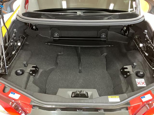 コペンＧＲ　スポーツオープンカー　二人乗　アクティブトップ　レカロ製スポーツシート　ＭＯＭＯ製ステアリングホイール　ＢＢＳ製アルミホイール　Ｂカメラ　　パドルシフト　Ｐスタート　シートヒーター　ＥＴＣ　ＵＳＢ接続端子（神奈川県）の中古車