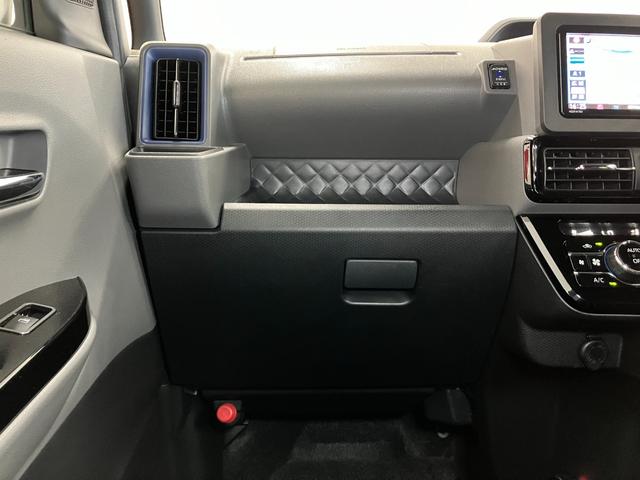 タントカスタムＸセレクション４ＷＤ　サポカーＳワイド適合　ドラレコ　ミラクルオープンドア　両側オートスライドドア　ミラクルウォークスルー　ＵＳＢ接続端子　ステアリングスイッチ　シートヒーター　キーフリー（神奈川県）の中古車