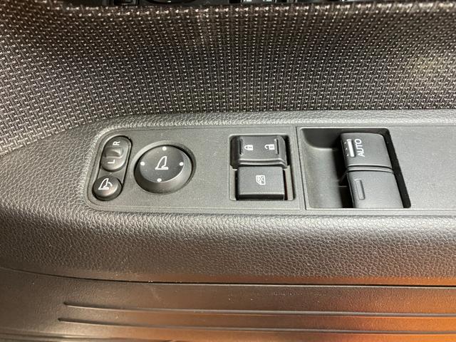 Ｎ−ＶＡＮ＋スタイルファン　ホンダセンシング６段マニュアルシフト　衝突被害軽減ブレーキシステム　ドラレコ　フルフラット　ステアリングスイッチ　オートエアコン　ＵＳＢ接続端子　電動格納ミラー　パワーウインドウ（神奈川県）の中古車