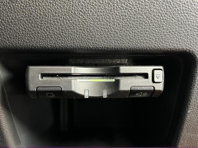 タントカスタムＲＳ　スマートセレクションＳＡスマアシ　ミラクルオープンドア　両側オートスライドドア　後席モニター　デイライト　ステアリングスイッチ　ＵＳＢ接続端子　Ｐスタート　エコアイドル　キーフリー（神奈川県）の中古車