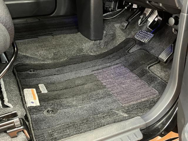 タントカスタムＲＳ　スマートセレクションＳＡスマアシ　ミラクルオープンドア　両側オートスライドドア　後席モニター　デイライト　ステアリングスイッチ　ＵＳＢ接続端子　Ｐスタート　エコアイドル　キーフリー（神奈川県）の中古車