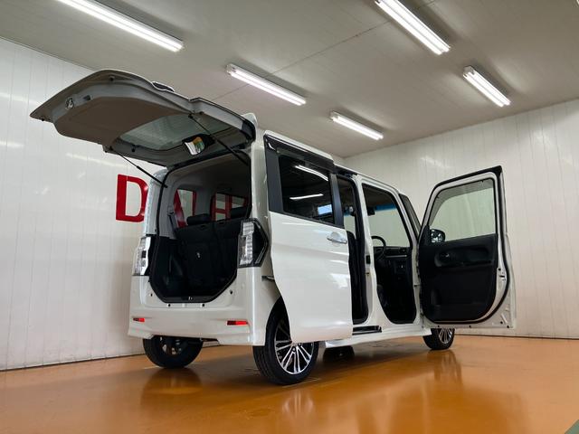 タントカスタムＲＳ　トップエディションリミテッドＳＡIIIサポカーＳワイド適合　ドラレコ　ミラクルオープンドア　パノラマモニター対応　両側オートスライドドア　ステアリングスイッチ　Ｐスタート　運転席シートヒーター　オートハイビーム　ＥＴＣ　キーフリー（神奈川県）の中古車