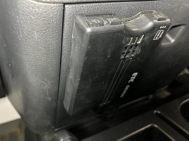 ハイゼットトラックジャンボＳＡIIIｔ４ＷＤ　サポカーＳワイド適合　ドラレコ　三方開　ゴムマット　エアコン　ＵＳＢ接続端子　横滑り防止機能　誤発進抑制機能　ＥＴＣ　荷台作業灯　パワーウインドウ　キーレス（神奈川県）の中古車