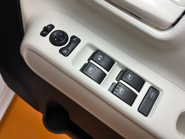 ムーヴキャンバスストライプスＸサポカーＳワイド適合　Ｂカメラ　ＵＳＢ接続端子　アクセサリーソケット　両側オートスライドドア　Ｐスタート　オートハイビーム　コーナーセンサー　横滑り防止機能　誤発進抑制機能　キーフリー（神奈川県）の中古車