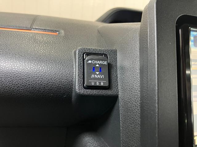 タントファンクロスターボサポカーＳワイド適合　ＵＳＢ接続端子　ミラクルオープンドア　両側オートスライドドア　電動パーキングブレーキ　ステアリングスイッチ　シートヒーター　コーナーセンサー　Ｐスタート　キーフリー（神奈川県）の中古車
