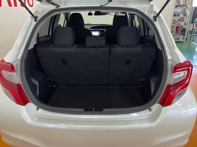 ヴィッツ１．３Ｆ　ＬＥＤエディション衝突被害軽減ブレーキシステム　ＬＥＤヘッドランプ　ドラレコ　Ｂカメラ　ステアリングスイッチ　ナビ　エアコン　Ｐスタート　電動格納ミラー　横滑り防止機能　誤発進抑制機能　レーンアシスト　オートハイビーム（神奈川県）の中古車