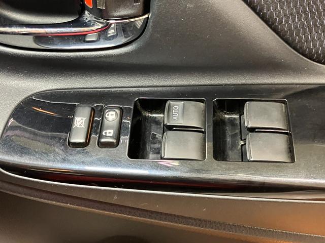 ヴィッツ１．３Ｆ　ＬＥＤエディション衝突被害軽減ブレーキシステム　ＬＥＤヘッドランプ　ドラレコ　Ｂカメラ　ステアリングスイッチ　ナビ　エアコン　Ｐスタート　電動格納ミラー　横滑り防止機能　誤発進抑制機能　レーンアシスト　オートハイビーム（神奈川県）の中古車