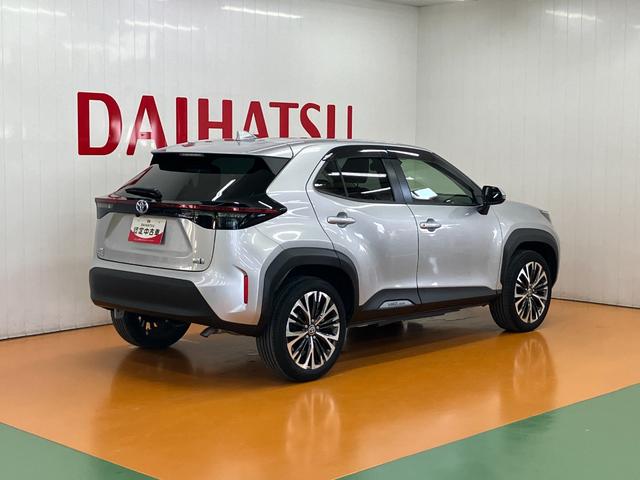 ヤリスクロスハイブリッドＺ衝突被害軽減ブレーキシステム　ドラレコ　ブラインドスポットモニター　全周囲カメラ　アダプティブクルーズコントロール　シートヒーター　ＵＳＢ接続端子　電動パーキングブレーキ　エマージェンシースイッチ（神奈川県）の中古車