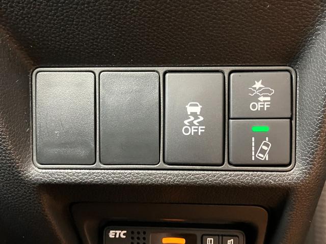 ステップワゴンスパーダスパーダ　ホンダセンシング衝突被害軽減ブレーキシステム　ドラレコ　３列シート　ステアリングスイッチ　クルーズコントロール　Ｐスタート　アイドリングストップ　パドルシフト　両側オートスライドドア　レーンアシスト　ＥＴＣ（神奈川県）の中古車