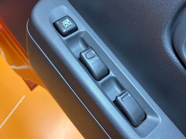 ハイゼットトラックＥＸＴ４ＷＤ　三方開　エアコン　オーディオ　光軸調整ダイヤル　荷台作業灯　電動格納ミラー　パワーウインドウ　キーレス（神奈川県）の中古車