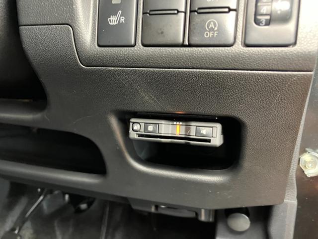ムーヴカスタム　Ｘステアリングスイッチ　ナビ　オートエアコン　ＵＳＢ接続端子　Ｐスタート　運転席シートヒーター　アイドリングストップ　横滑り防止装置　光軸調整ダイヤル　ＥＴＣ　電動格納ミラー　Ｂカメラ　キーフリー（神奈川県）の中古車