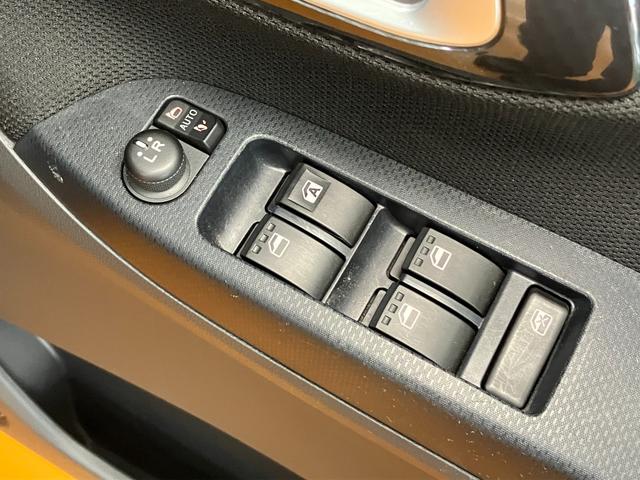 ムーヴカスタム　Ｘステアリングスイッチ　ナビ　オートエアコン　ＵＳＢ接続端子　Ｐスタート　運転席シートヒーター　アイドリングストップ　横滑り防止装置　光軸調整ダイヤル　ＥＴＣ　電動格納ミラー　Ｂカメラ　キーフリー（神奈川県）の中古車